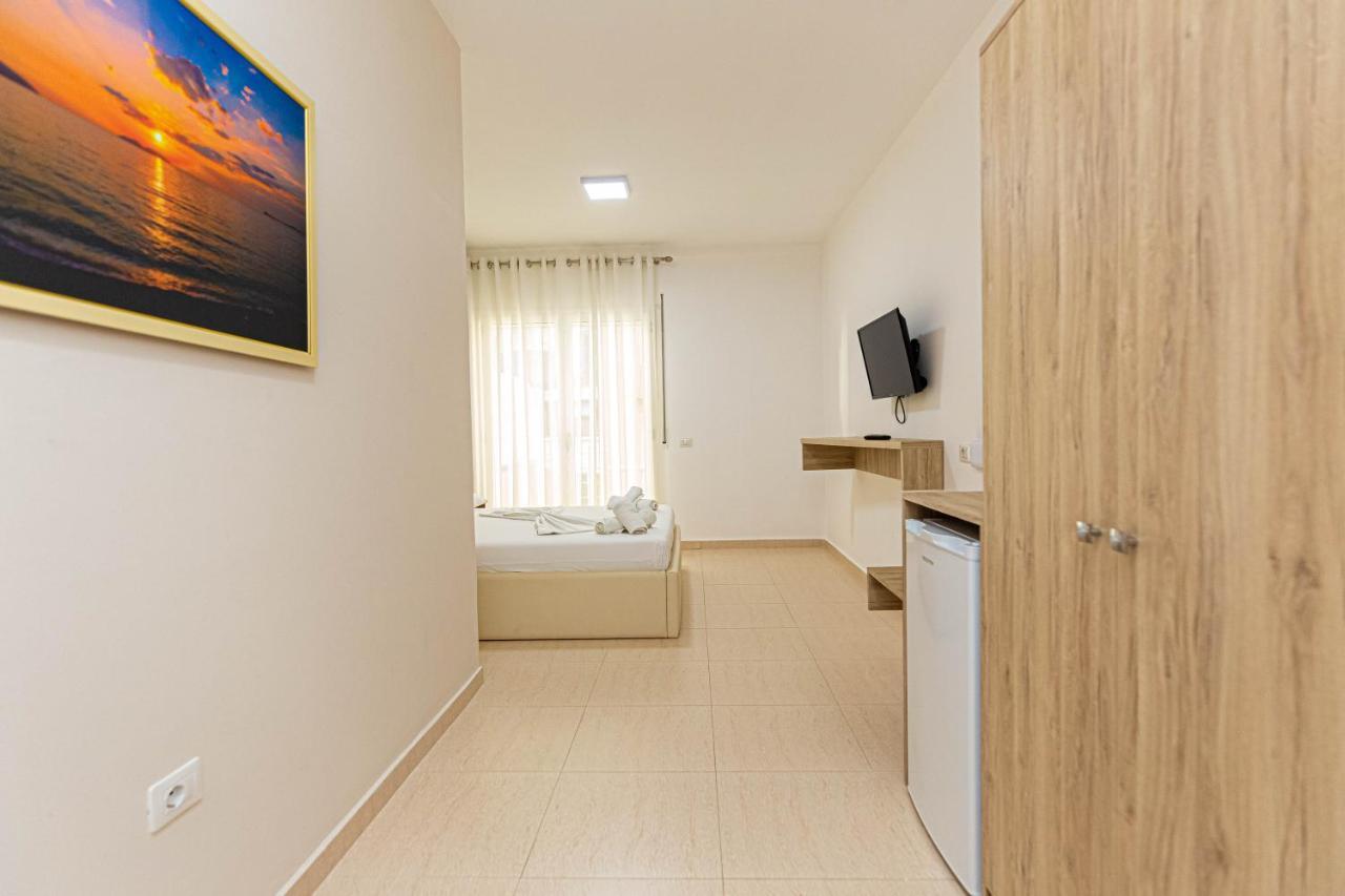 Jordan'S Hotel Vlora Kültér fotó