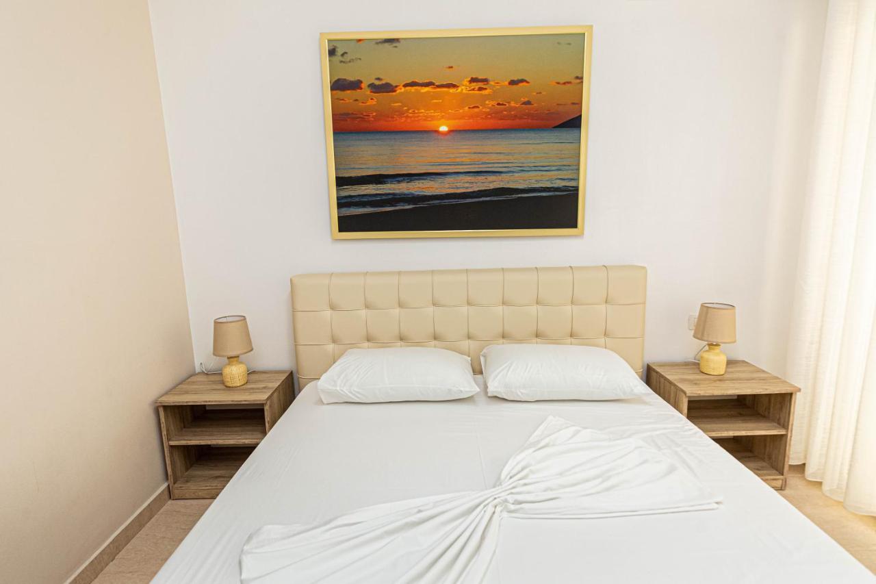 Jordan'S Hotel Vlora Kültér fotó