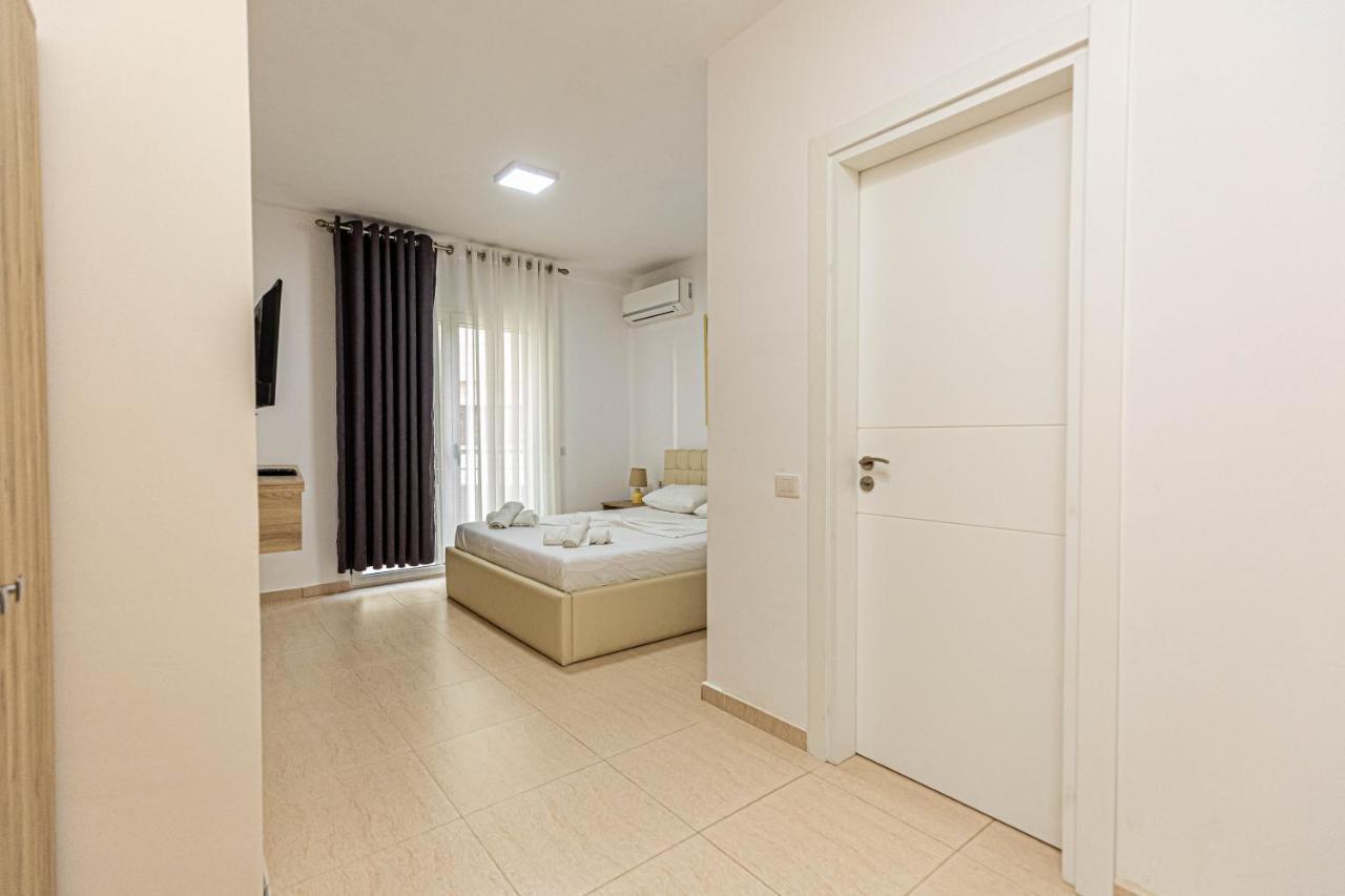Jordan'S Hotel Vlora Kültér fotó
