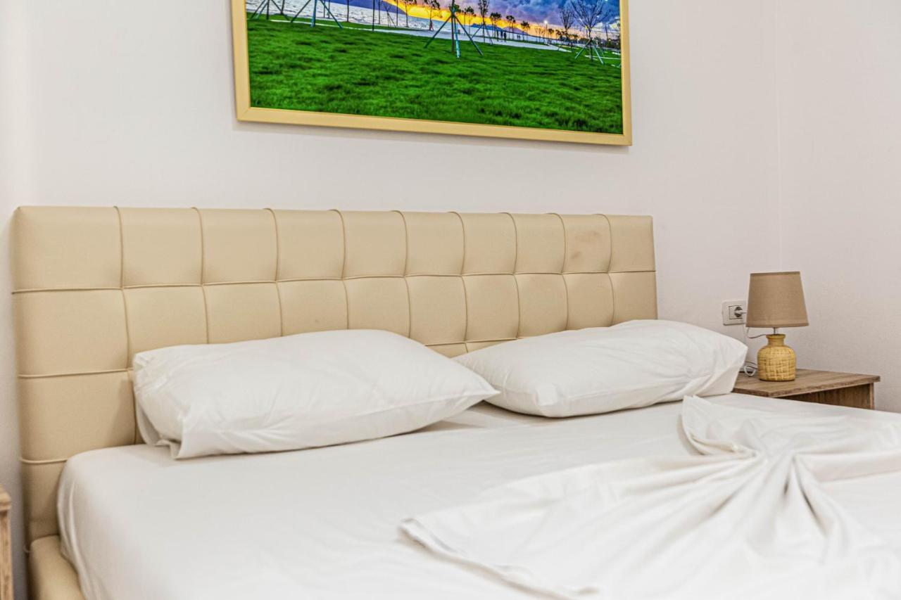 Jordan'S Hotel Vlora Kültér fotó
