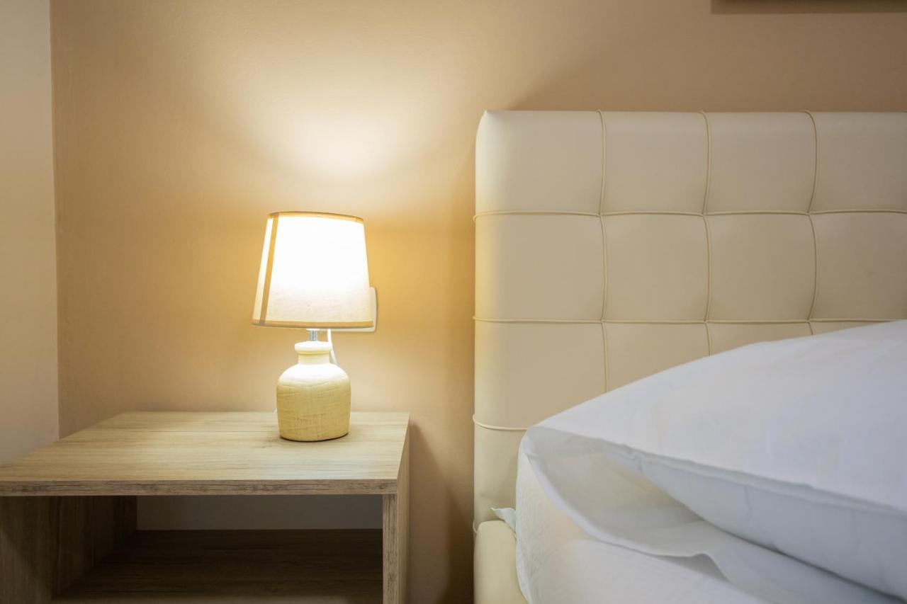Jordan'S Hotel Vlora Kültér fotó