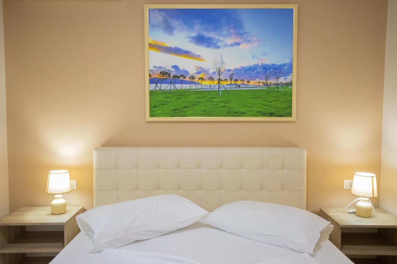 Jordan'S Hotel Vlora Kültér fotó